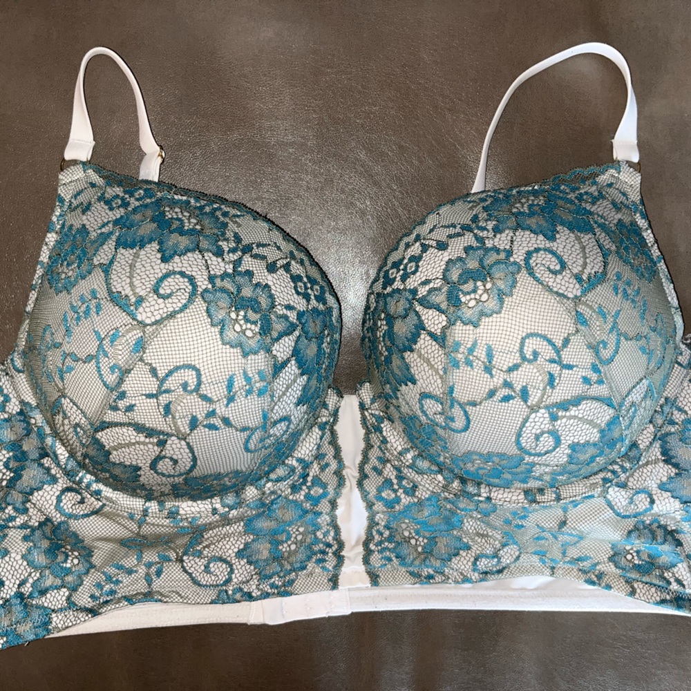 42D Lace Torrid Bra